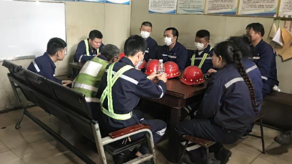 江西宏宇能源開展“對標(biāo)管理找差距、比學(xué)趕超促提升”活動